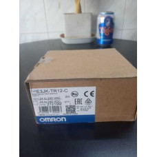 Cảm biến quang Omron E3JK-TR12-C 2M